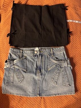 🎀💣Forever 21 Black Mini Skirt and Light Blue Denim Bow-Applique Mini Skirt